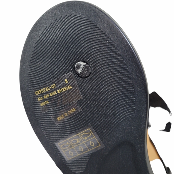 Womens Bamboo Black Rhinestone Thong Sandals Size 8 - Picture 3 of 9